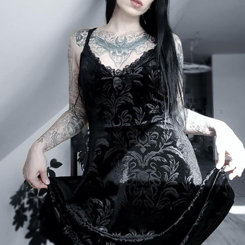 Robe noir en velours courte gothique