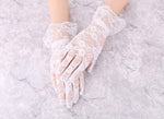 Gants en dentelle gothique